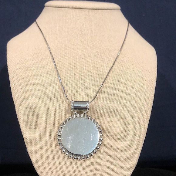 Vintage Sterling Silver Scalloped Pendant Necklace - Picture 1 of 10